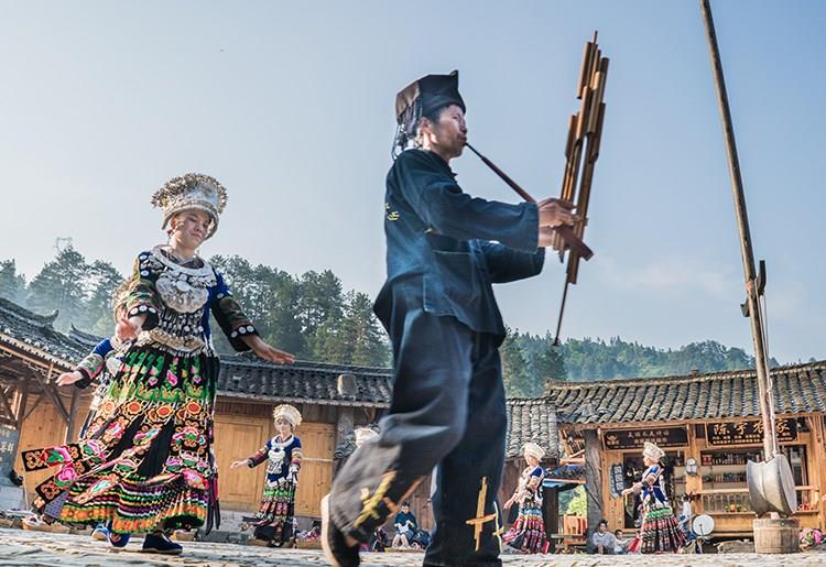 張家界風(fēng)景正好，而您剛好有空